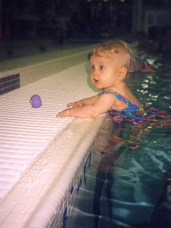 swimming_tn.jpg (4087 bytes)